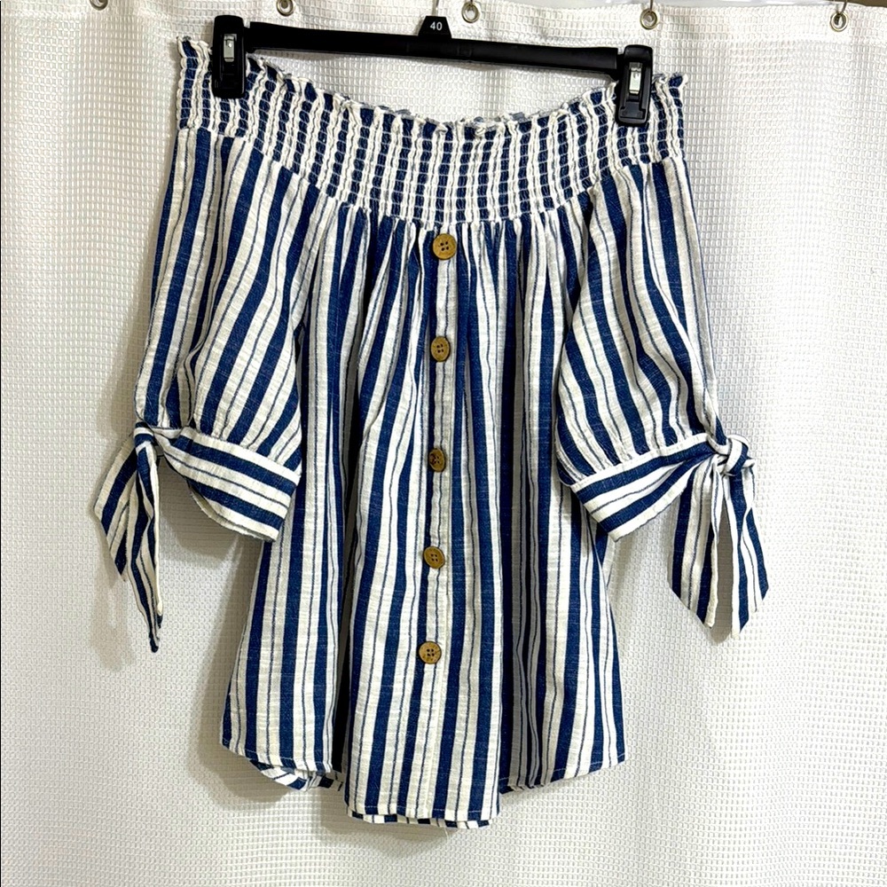 Unique Spectrum cropped Striped Off-Shoulder Blouse. Size XL